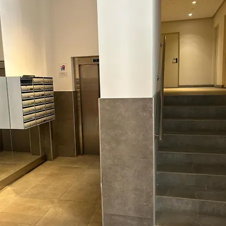 Lujoso Hogar Cerca Del Casco Antiguo De La Ciudad Appartamento
