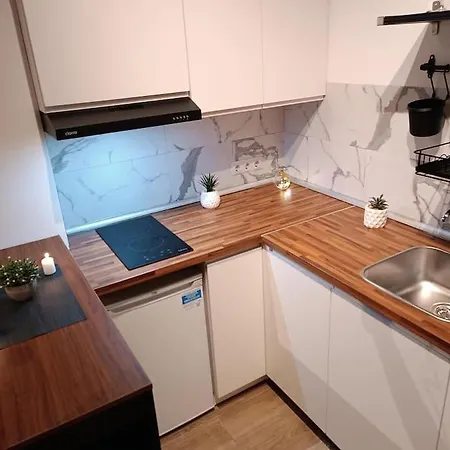 Studio20 Wifi Apartman *