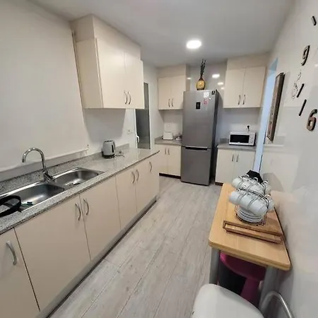 Precioso Reformado Con Terraza, 4 Habs * Valence