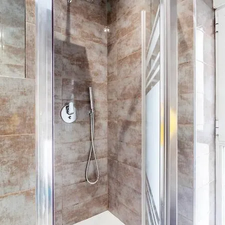 Design & Stylish House In The Center Of Σπίτι διακοπών