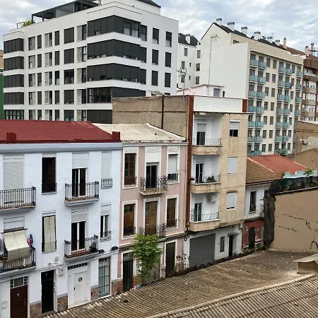 Atico Loft Abuhardillado Frente A Ruzafa - Pets Friendly, Wifi *