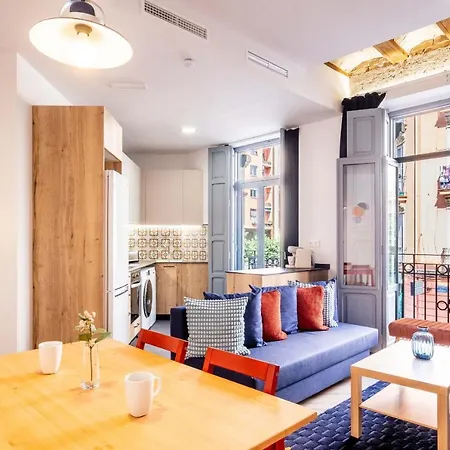 Beautiful With Private Terrace Валенсия