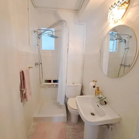 Acogedor Con Wifi Apartmán