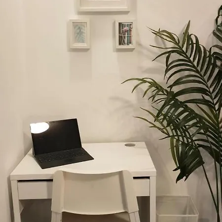 Small And Cozy - G10 3*