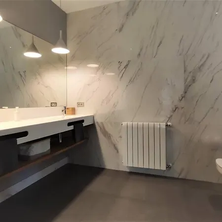 Apartament De Lujo Frente Al Mercado Colon. Only Adults