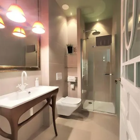 Apartament De Lujo Frente Al Mercado Colon. Only Adults Walencja