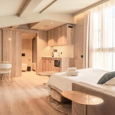 The Valentia Corretgeria מלון 4*