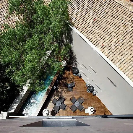 Caro Hotel 5*