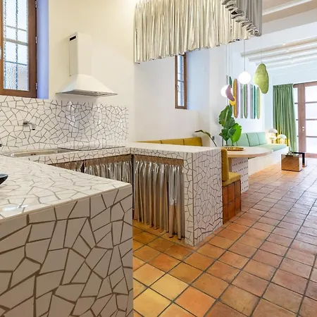 Apartup Market Square Daire