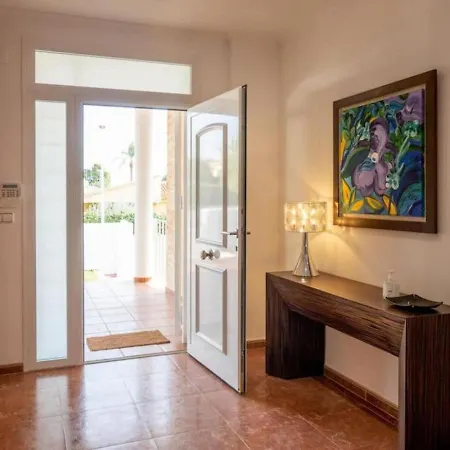 Casa Con Piscina, Jardin Y Aire Acondicionado Cerca De Valencia En La Eliana-l'eliana * La Eliana