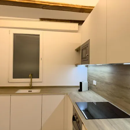 Lägenhet Market - Ciutat Vella, Exclusively For Families - Mid-term Valencia