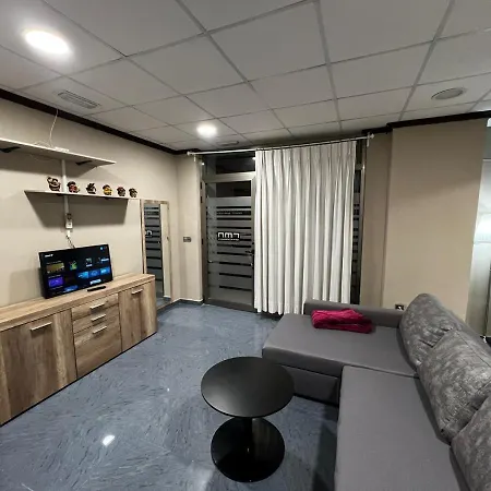 Rmn Tourist Apartman