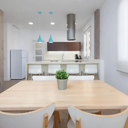 Apartman Apartup Opera Valencia