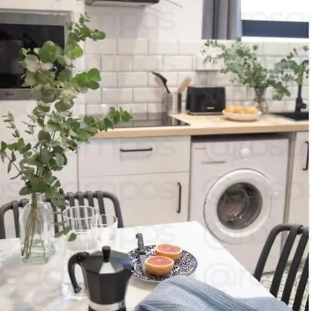 Apartament Al5 Seaside Bliss-stylish Loft Steps From Malvarrosa