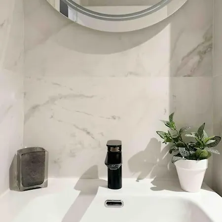 - Cabanyal Boutique Валенсия