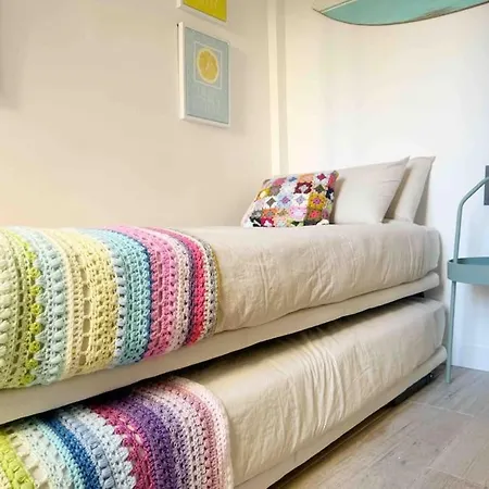 - Cabanyal Boutique Валенсия