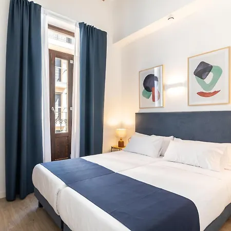 Moontels Plaza De Vannes