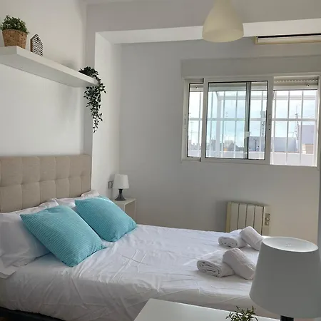 Apartment Singularstays Valero Iii