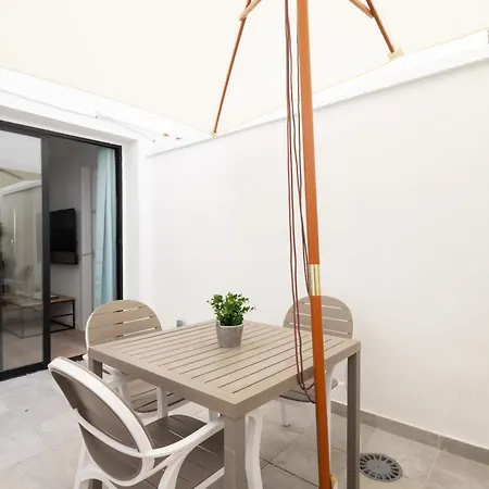 Cruz Cubierta 瓦伦西亚