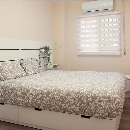 Non Stress Nuevo Turia Apartman *