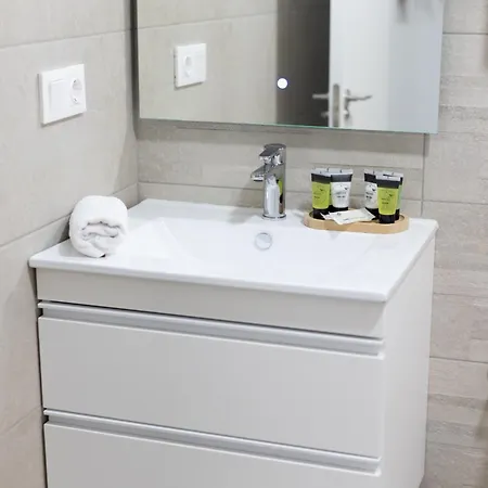 Апарт-отель Dormforyou Arena Delux Валенсия