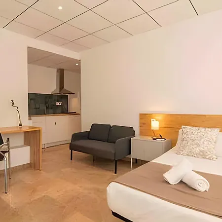 11 Nights * Βαλένθια