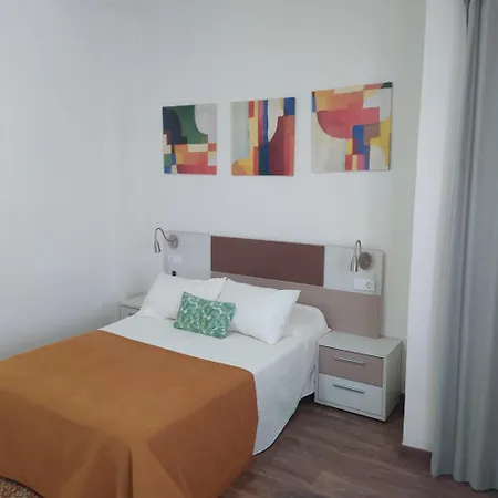 Apartamento Luminoso * La Marina De *