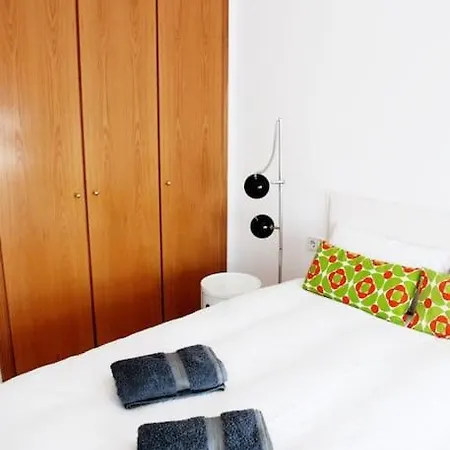 Artes Y Ciencias + Garaje + Netflix