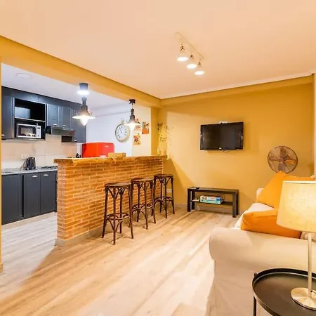 Apartment Ciudad Artes Gem: Stylish Near Ruzafa & Valencia