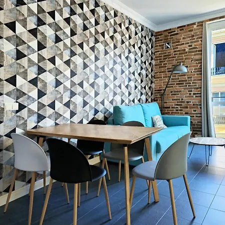 Flats Friends Torres Quart Apartman