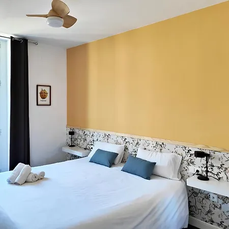 Flats Friends Torres Quart Apartman