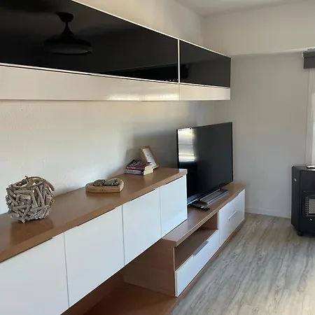 Lejlighed En Complejo Residencial Con Piscina Y Garaje Frente Al Mar