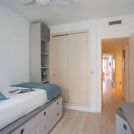 Singularstays Oceanografico Ii