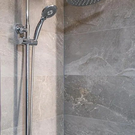 Exquisite With An Original Design דירה *
