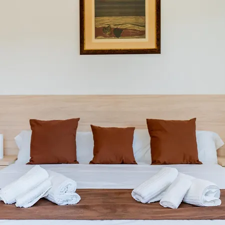 Casa Con Piscina, Jardin Y Aire Acondicionado Cerca De Valencia En La Eliana-l'eliana * La Eliana