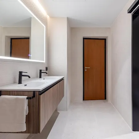 Calatrava By Alma Valencie