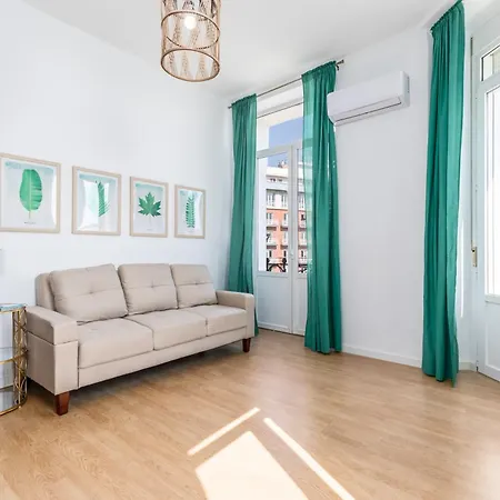 Travel Habitat Port Valencia. فالنسيا