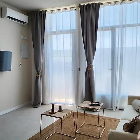 Md Pare Presentat Apartment *