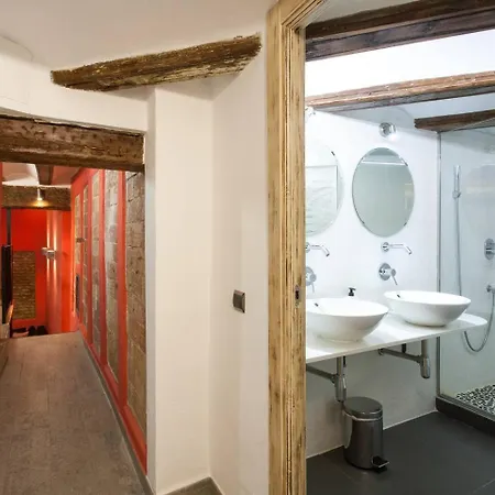 Next To Market, Cathedral And Town Hall Lägenhet *