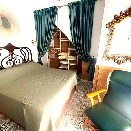 Esmeralda With Free Private Underground Parking فالنسيا