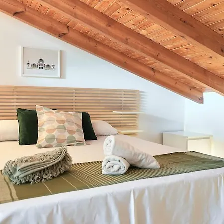 Sunny Cozy Penthouse With A Terrace At Plaza Del Carmen