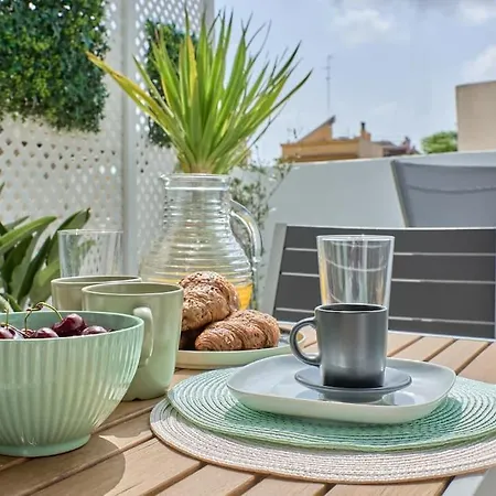 Sunny Cozy Penthouse With A Terrace At Plaza Del Carmen Appartement *