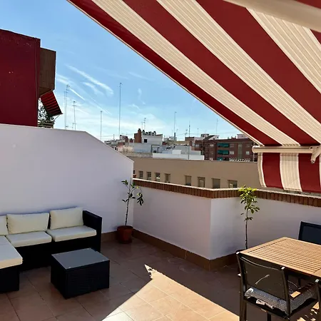 Your Long Attic In Valência