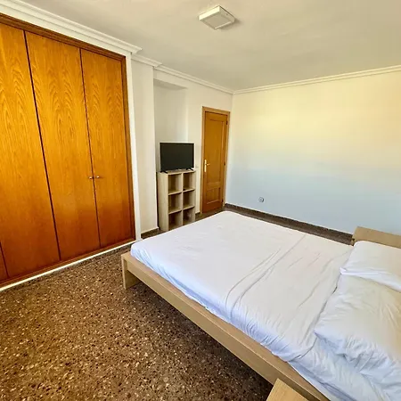 Your Long Attic In Apartamento Valência