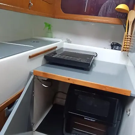 Hotel en barco Juangie