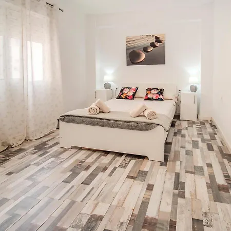 Apartamento Spacious Apt&terrace Sleeps 7 Valencia