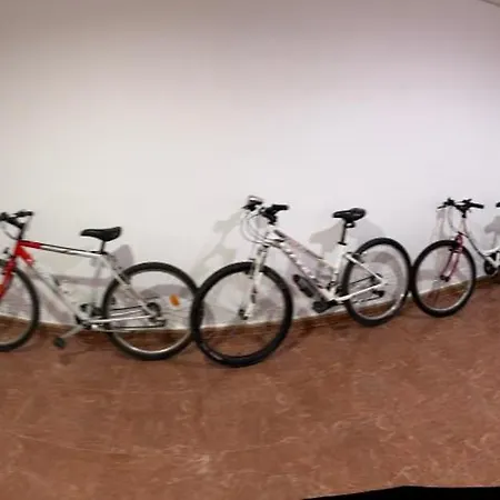 Villa Casa Con Piscina, Jardin Y Aire Acondicionado Cerca De Valencia En La Eliana-l'eliana