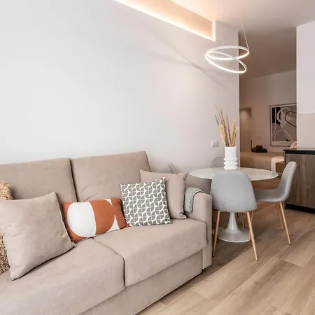 Deluxe - Aiora Valência