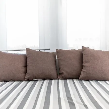 アパート New Calabuig