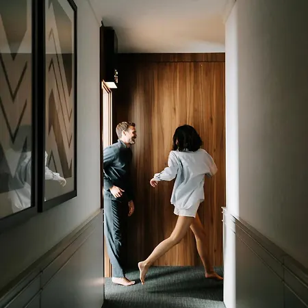 Mate Collection Helen Berger מלון